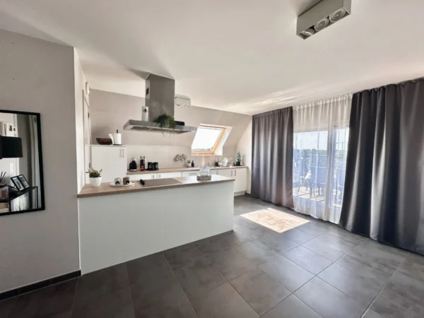 Appartement moderne avec terrasse privée – 2 chambres – Paris 15e 1 750 €