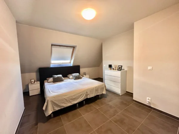 Appartement moderne avec terrasse privée – 2 chambres – Paris 15e 1 750 € – Image 9